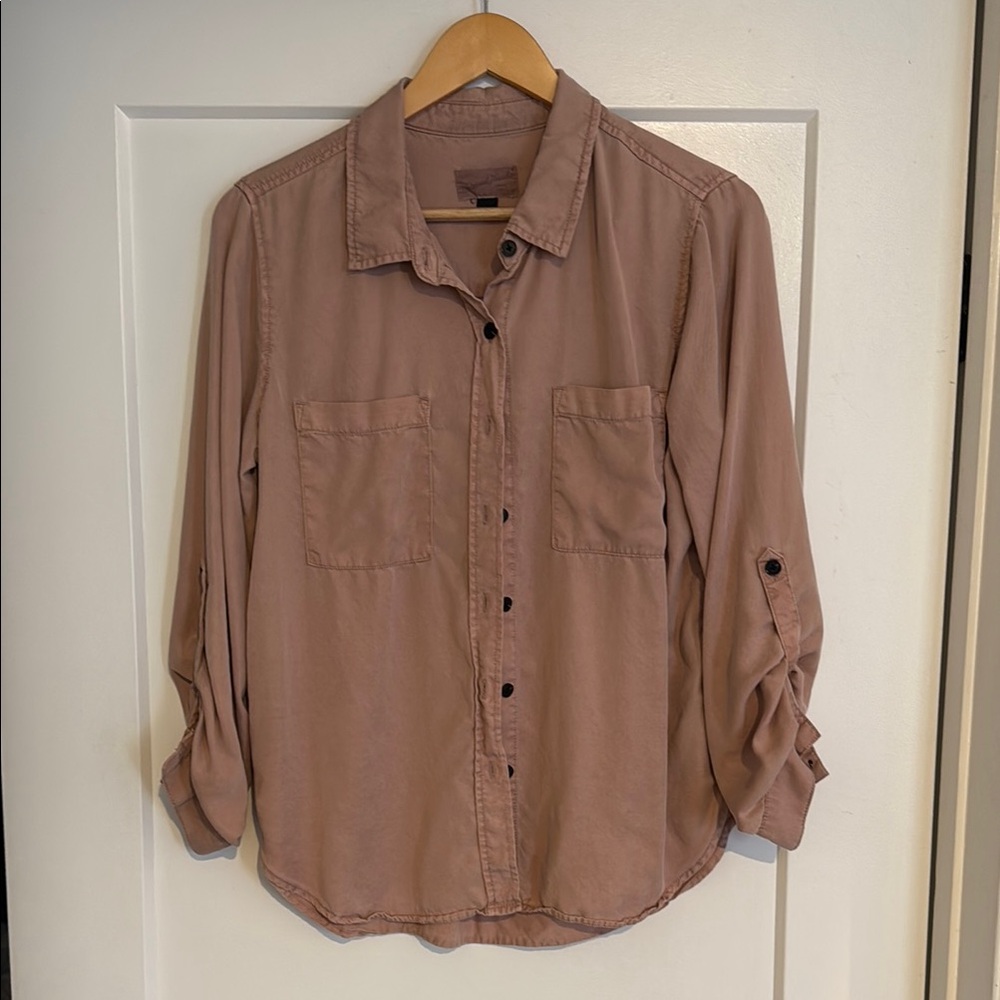 Women’s Casual Button-Up Shirt - pink